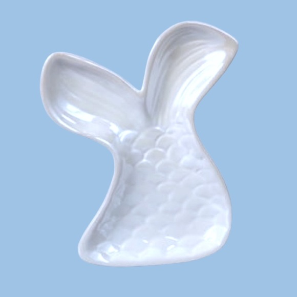 Pearlized Ceramic Mermaid Tail Decor Dish - Picture 3 of 6